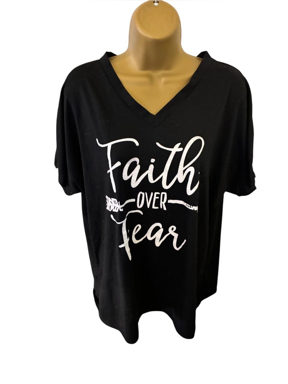Faith Over Fear Graphic V-Neck T-Shirt Black Short Sleeve Oversized XXL